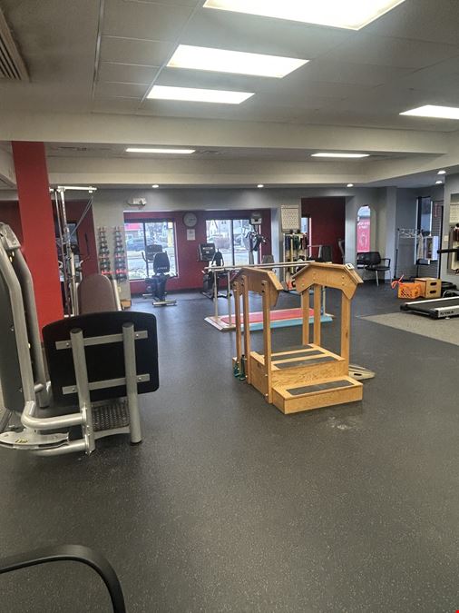 Former Physical Therapy Clinic- Hammond, IN