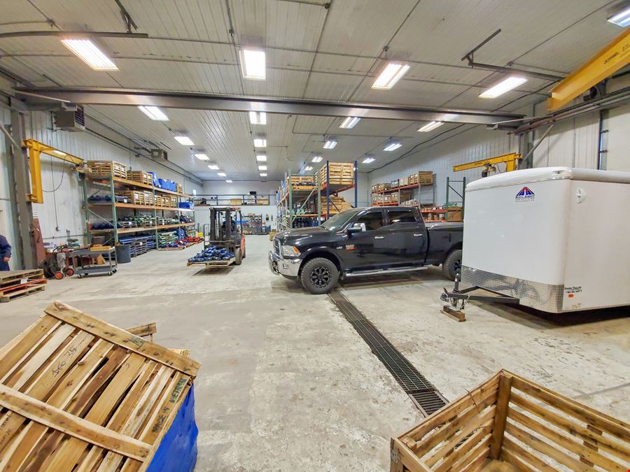 ±8,792 SF Industrial Shop | ±4.83 Acre Fenced Yard