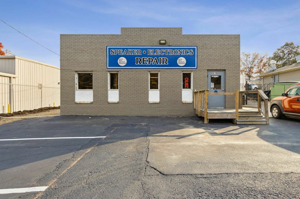 Portfolio of 2 Adjacent Retail Buildings