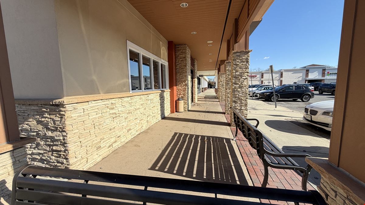 2124-2160 Merrick Mall