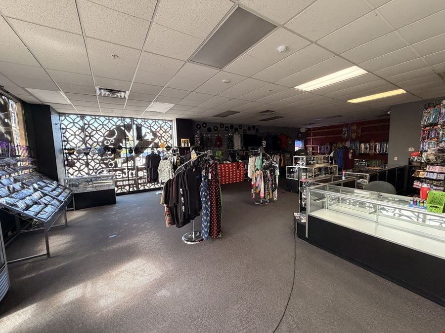 1st Ave Street Retail