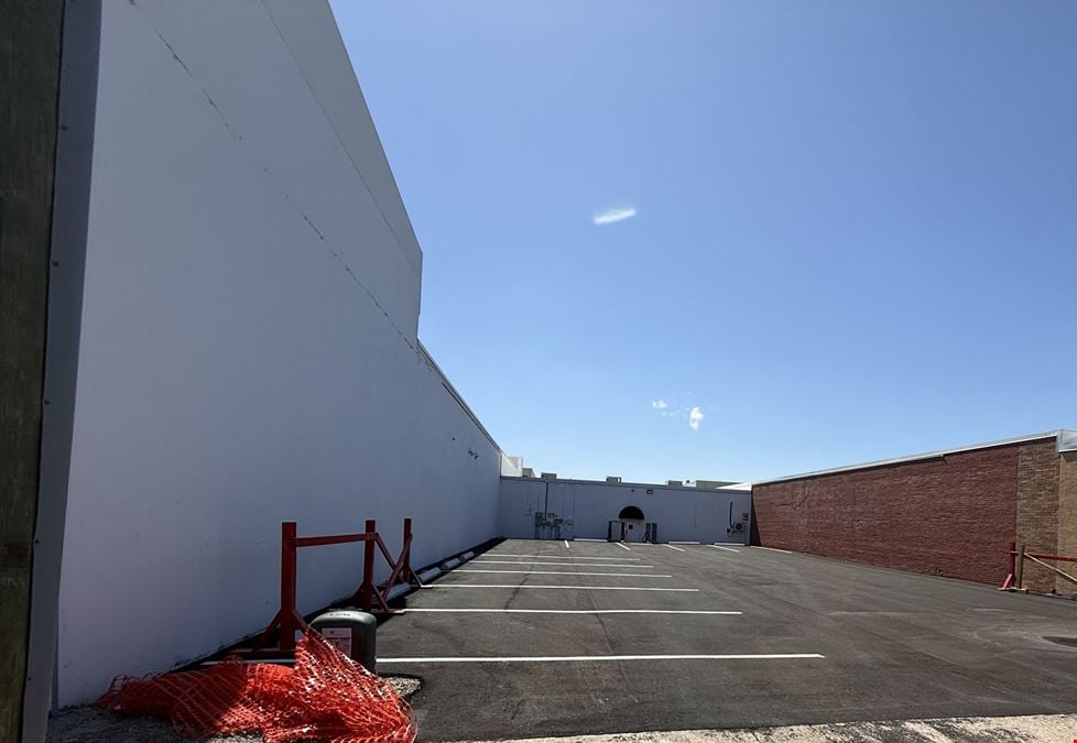 Retail Storefront for Lease in Downtown Panama City | 550 Harrison Avenue