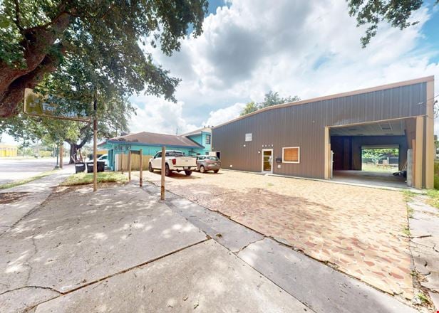 Preview of Industrial space for Rent at 6030 Saint Claude Avenue