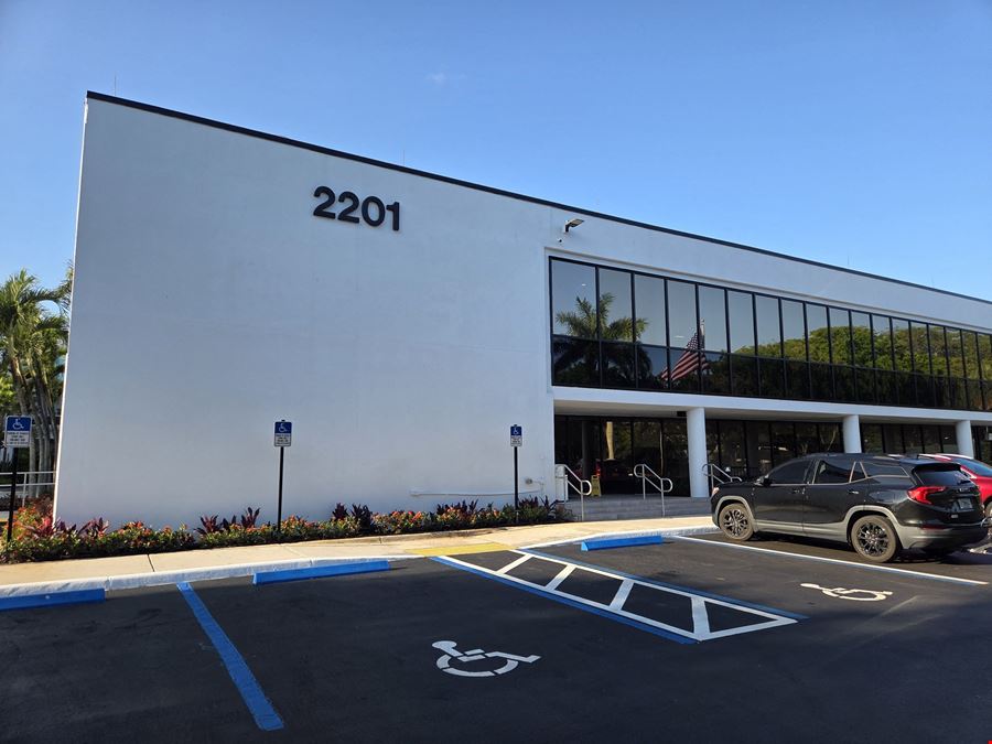 The Thompson - 2201 NW Corporate Blvd
