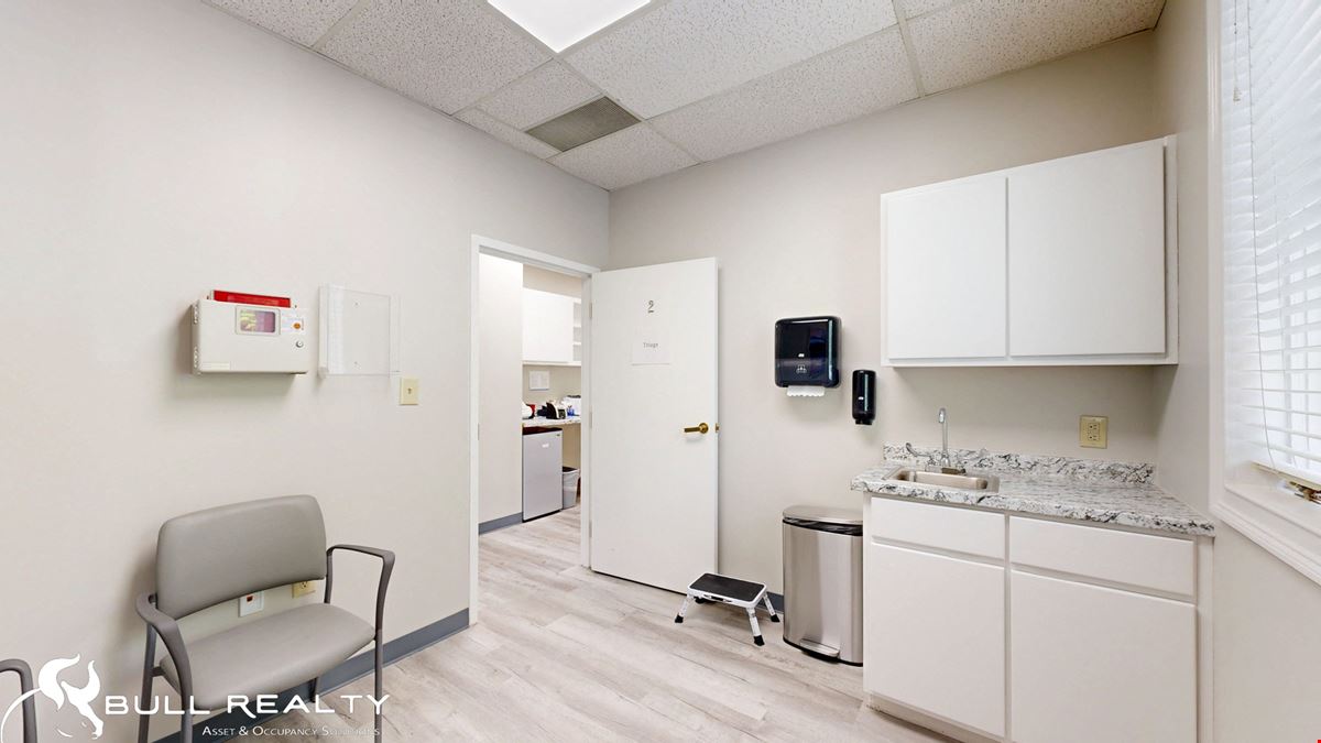 ±3,750 SF Built-Out Medical Office Suite