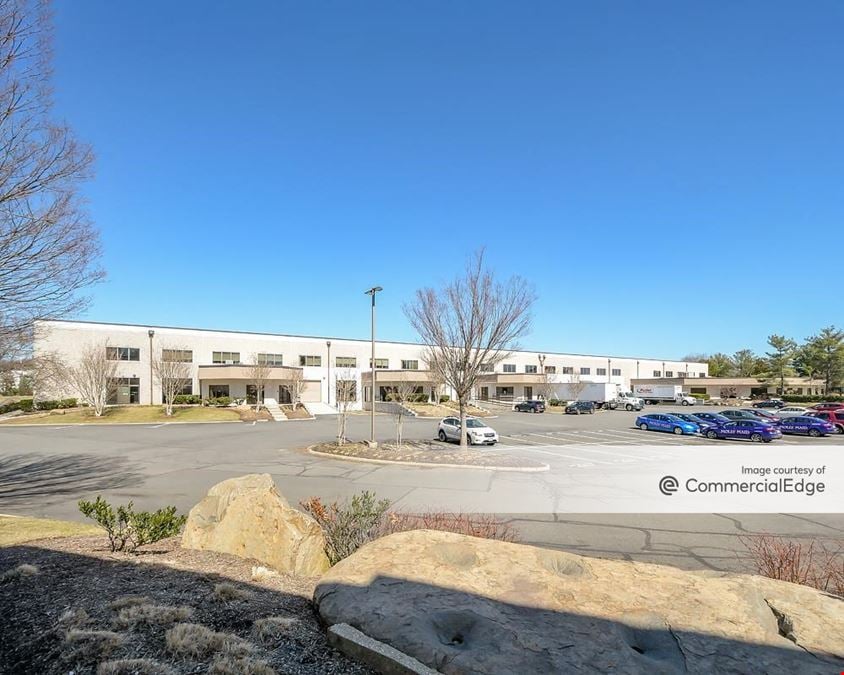 Sterling Park Business Center - 405 Glenn Drive