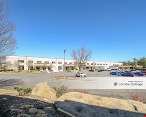 Sterling Park Business Center - 405 Glenn Drive