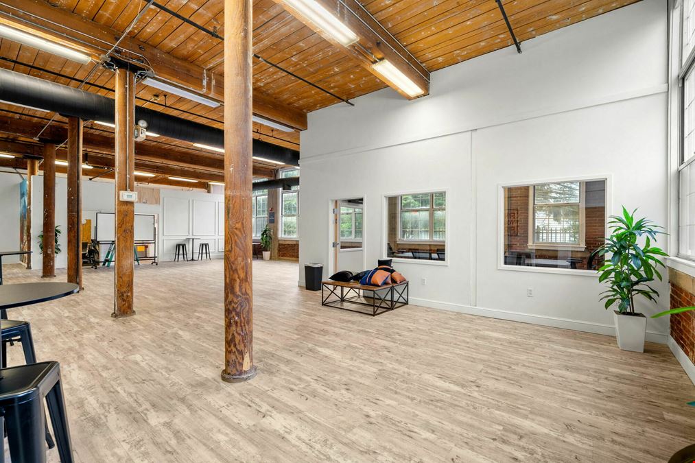 Flexible First-Floor Office Space with On-Site Parking