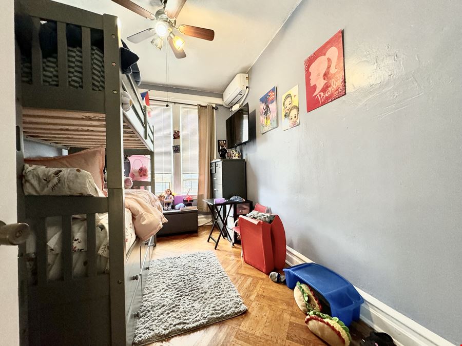 Two family house with an large empty lot for sale in Brooklyn