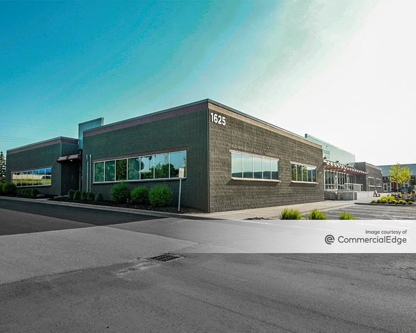 Snelling Office Plaza