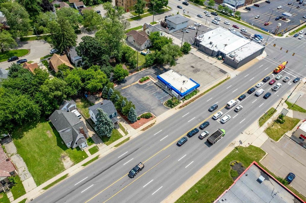 22 N Telegraph Rd