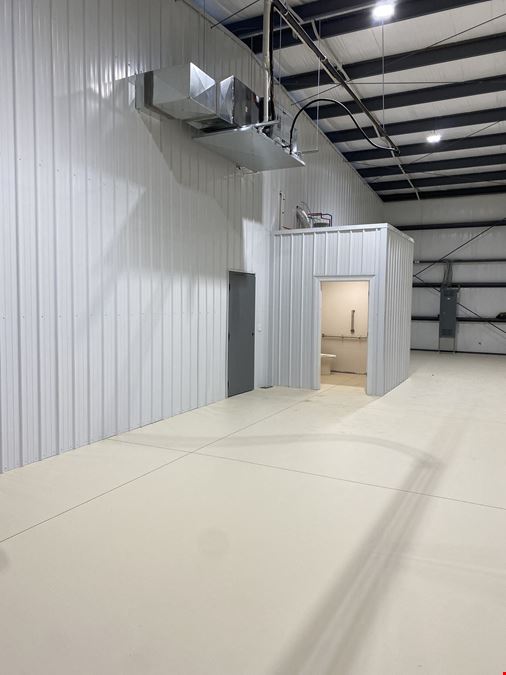 10,500 SF Warehouse with Office