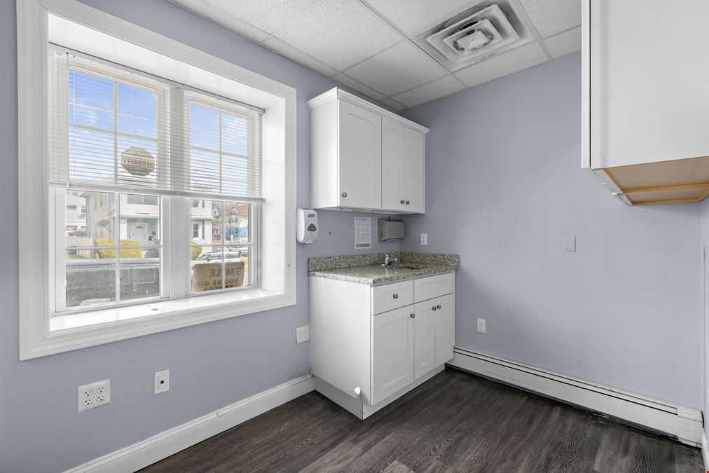 280 East 33rd Street