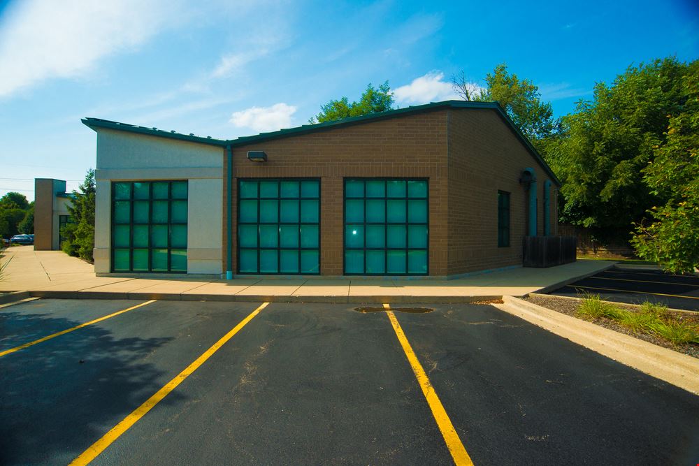 +/- 895 to 2,454 SF Medical | Office | MRI Suite Available