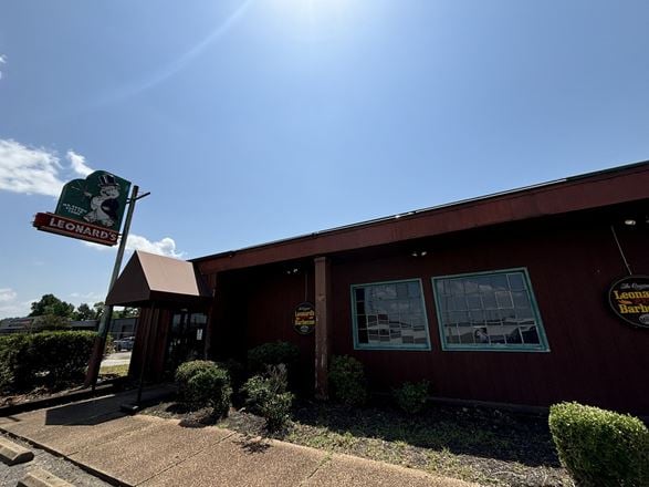 Preview of Retail space for Rent at 5465 Fox Plaza Dr