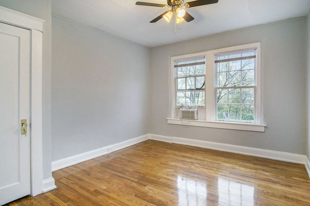 Sycamore Manor