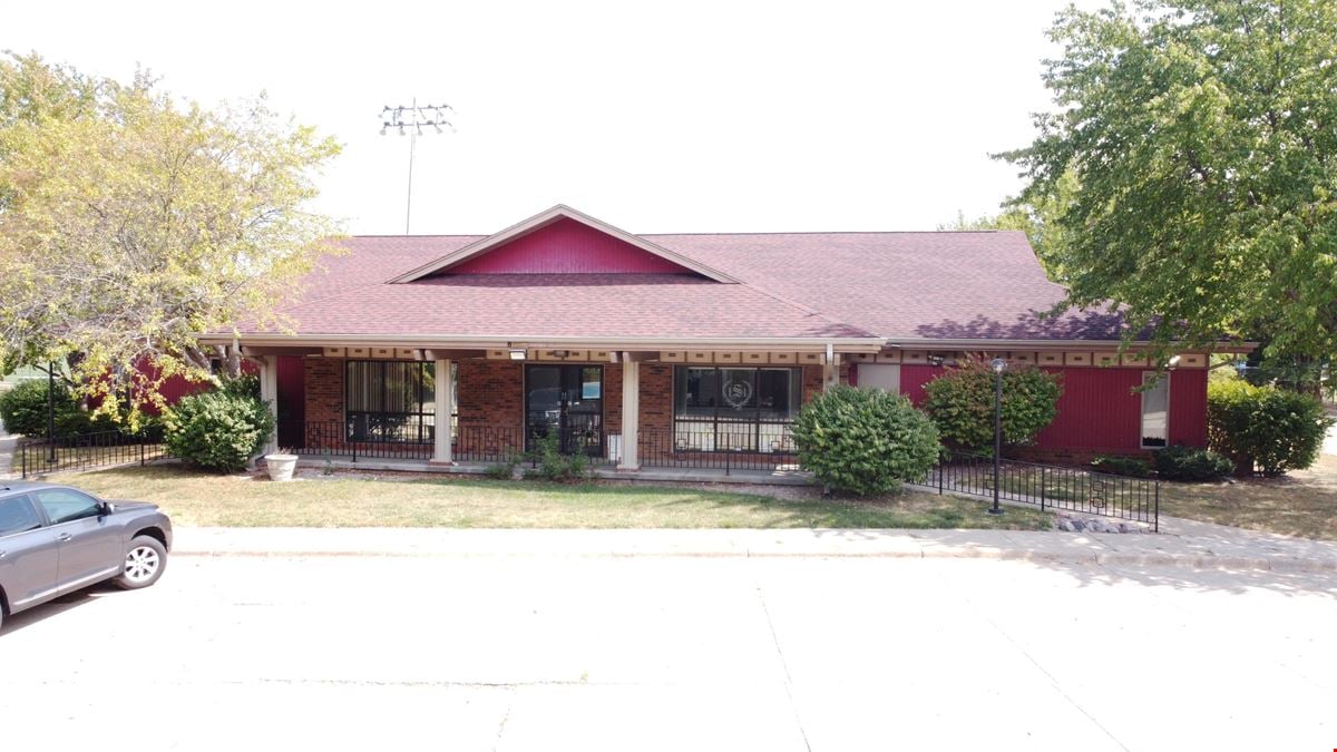 4930 N Executive Dr
