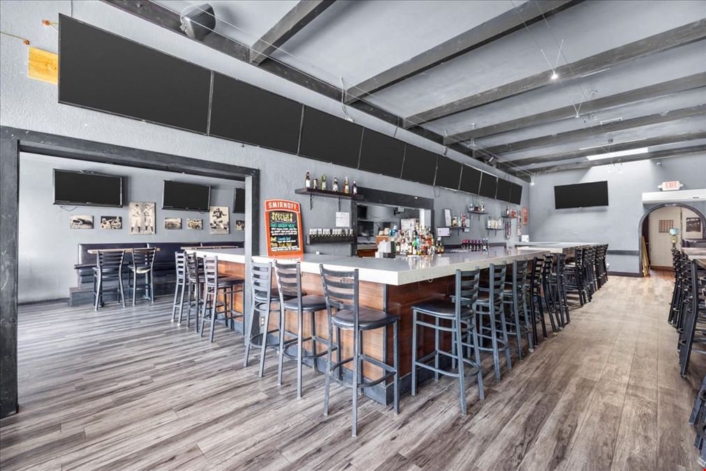 Roundin' 3rd + Selva - Two Highly Regarding Long Beach Restaurant
