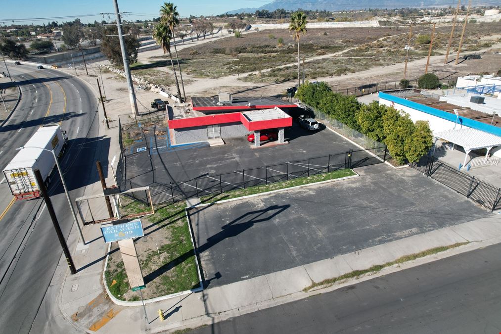 1820 W 5th St & 520 N Flores St