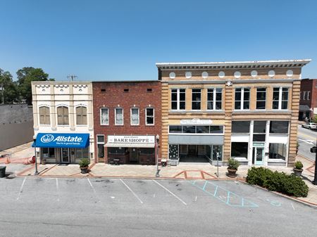 Preview of Retail space for Rent at 104 W Main St