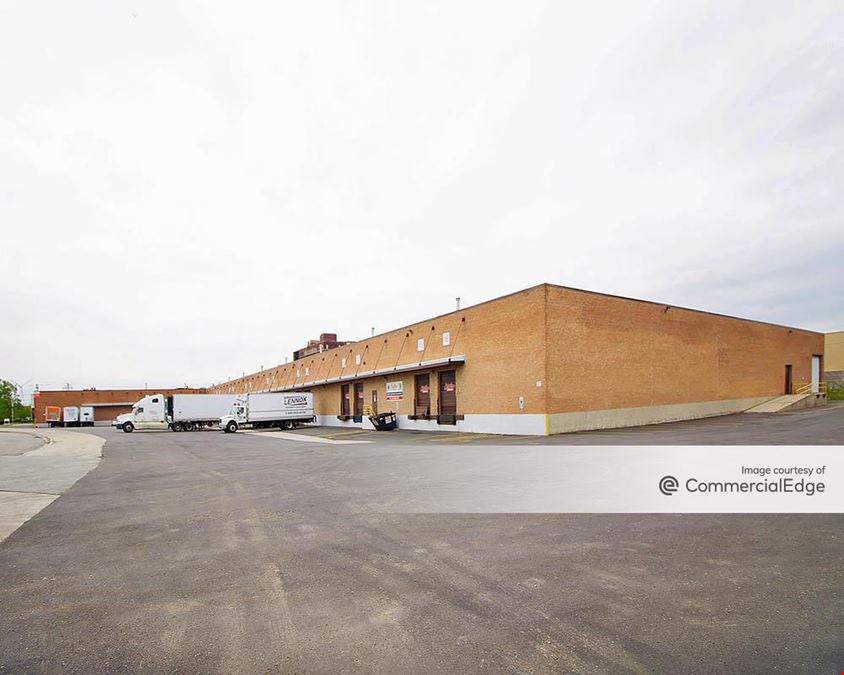 4124 South Racine Avenue - South Building