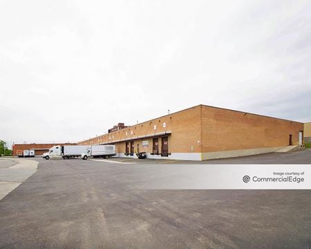 Preview of Industrial space for Rent at 4124 South Racine Avenue