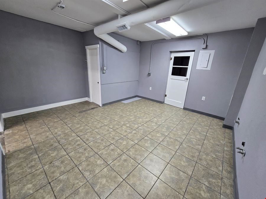 3258 F Rd