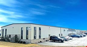 +/- 3,000 SF flex unit in Pewaukee