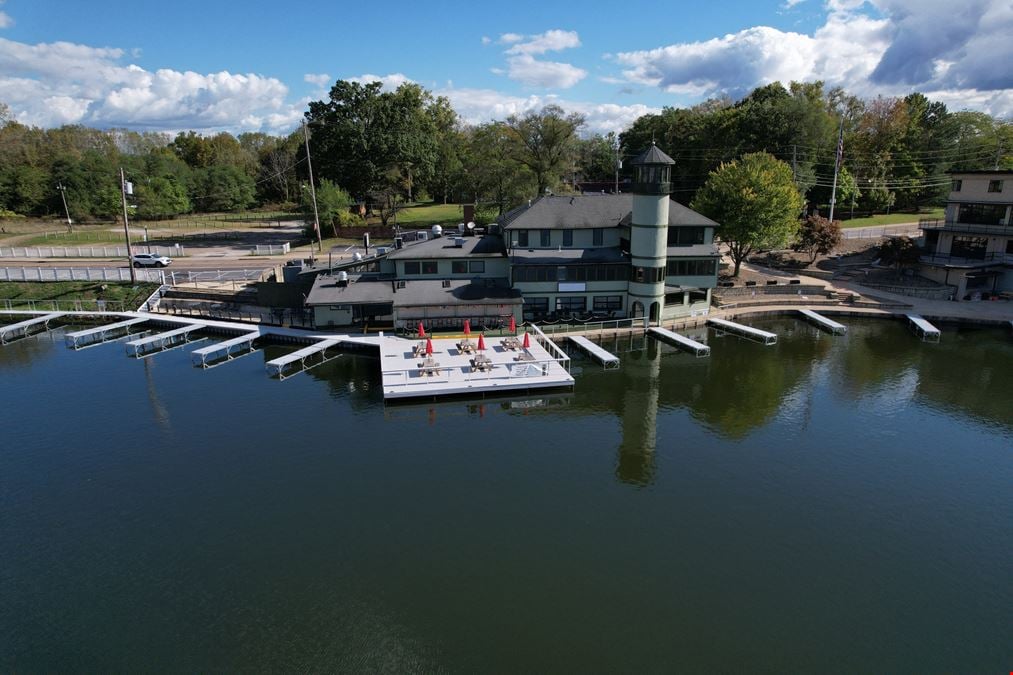 Portage Lakes Waterfront Reactivation | 3.4 Acres, 650+ Ft Frontage