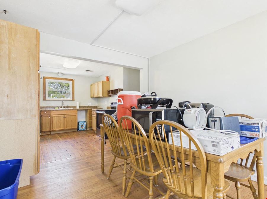 5 Barber St