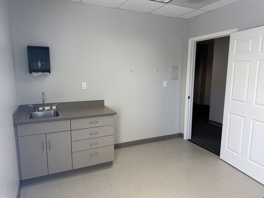 875 Greenland Road, Building C, Unit 8