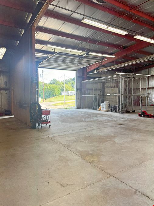 7,500 SF Industrial Warehouse in Shenango Industrial Park