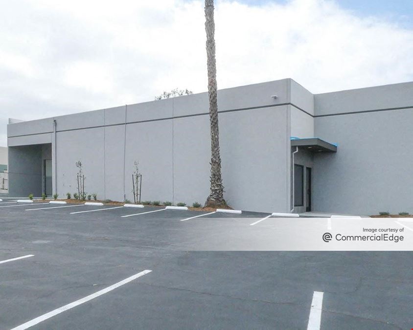1215 - Compton Warehouse