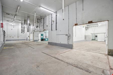 Preview of commercial space at 1020 Michèle-Bohec Boulevard