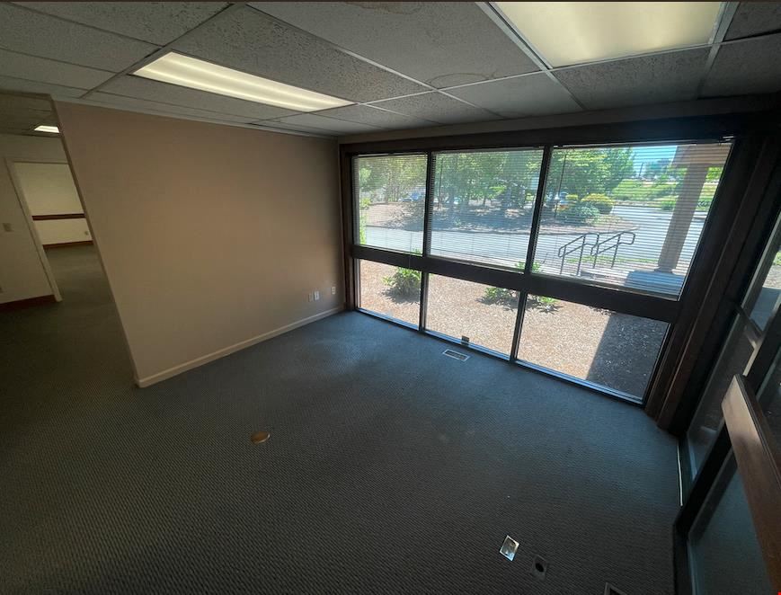 Office Space For Lease w/Rent Incentives!