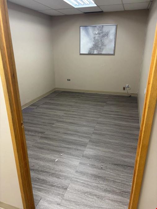 Prime Main Floor Office in Mayfield