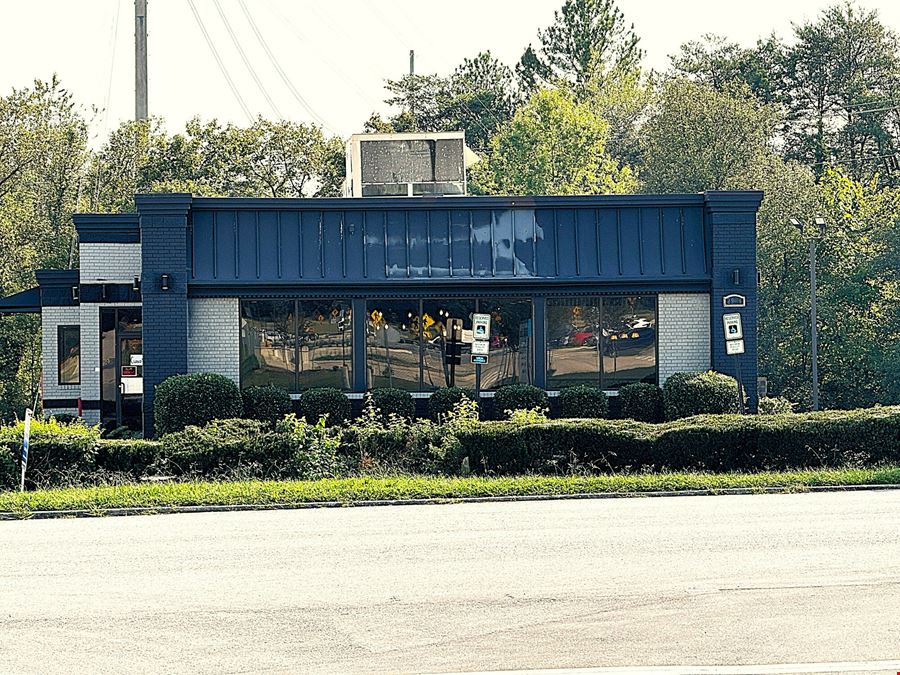 Restaurant w/ Drive-Thru