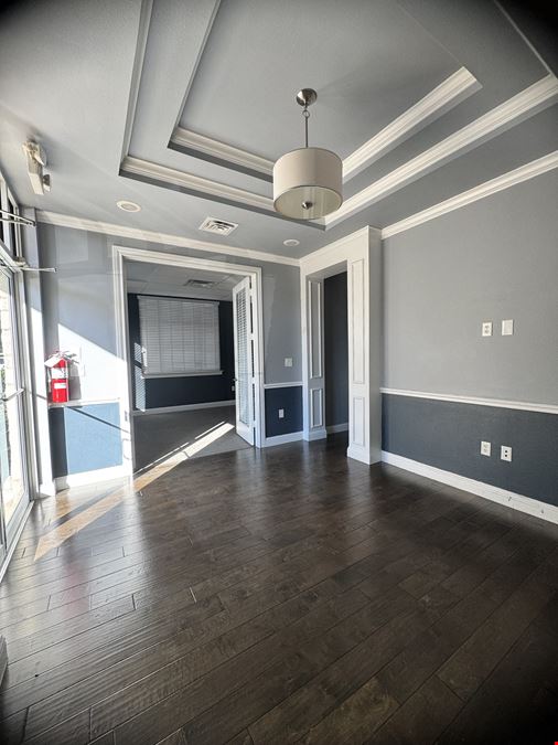 3900 S Stonebridge Dr #101