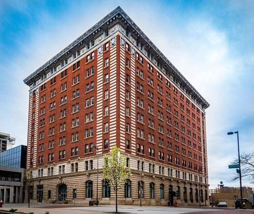Preview of Office space for Rent at 425 Jefferson Avenue