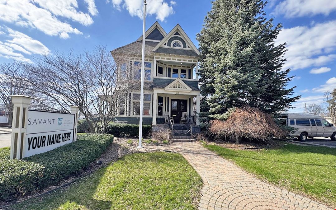 218 S Main St