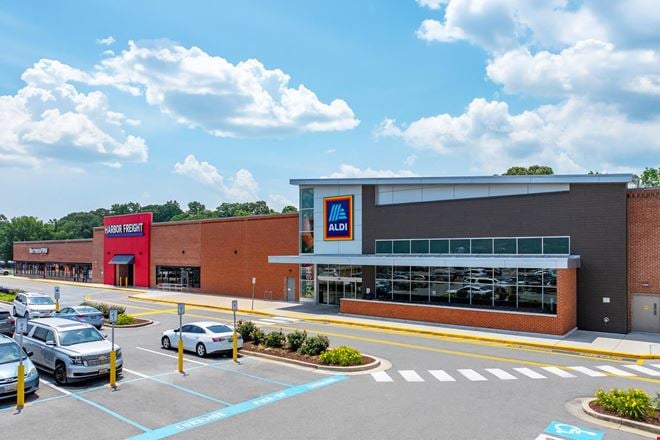 Preview of Retail space for Rent at 450 Ritchie Highway