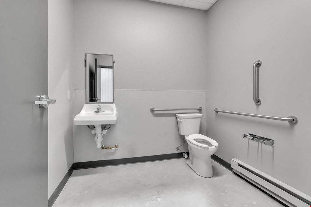 Flex Warehouse & Storage Suites at Eastport