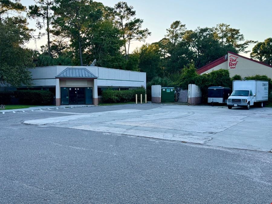 Stand Alone Retail Building