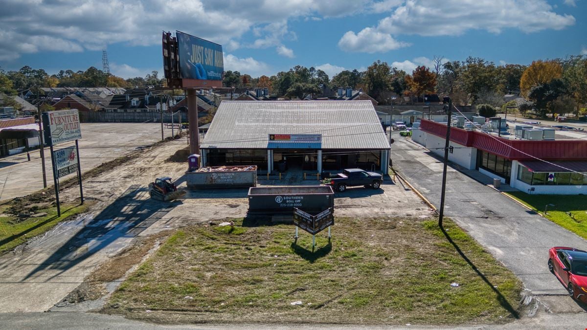 7122 Florida Blvd