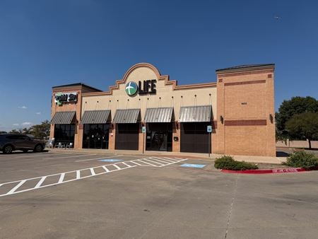 Preview of Retail space for Rent at 2135 Southeast Pkwy