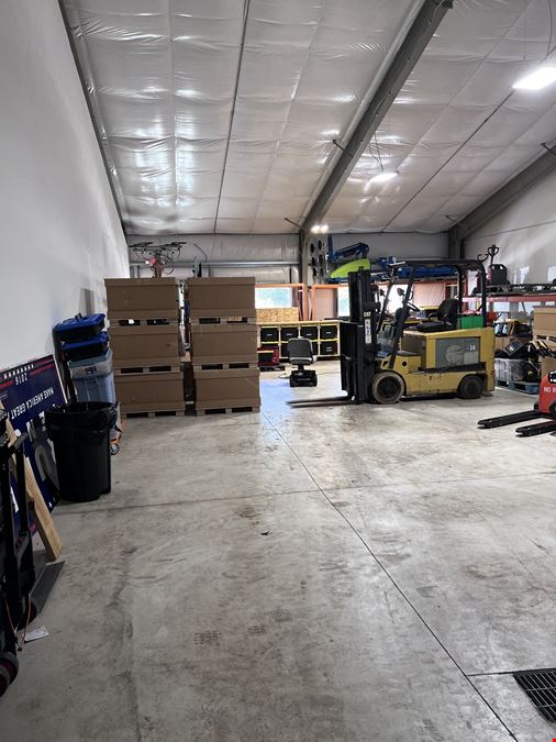 Warehouse/Contractor Space for Lease - Van Buren