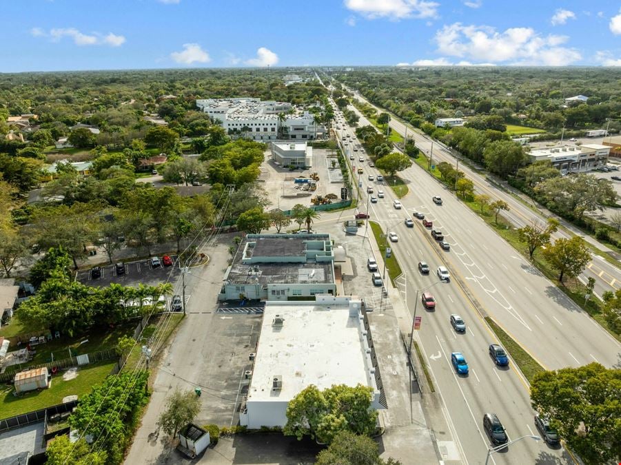 Retail Bay on US-1 for Lease