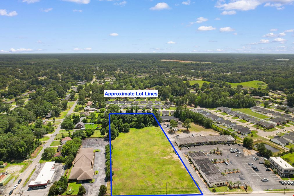 Commercial lot on 2nd Loop Rd.
