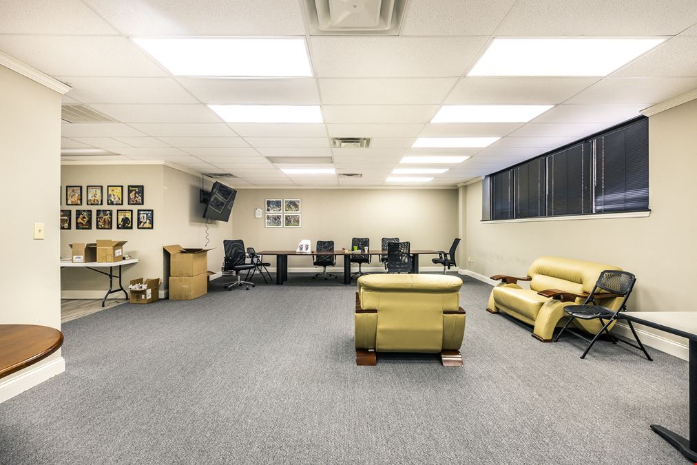 Strategically Located Corporate Drive Office Space