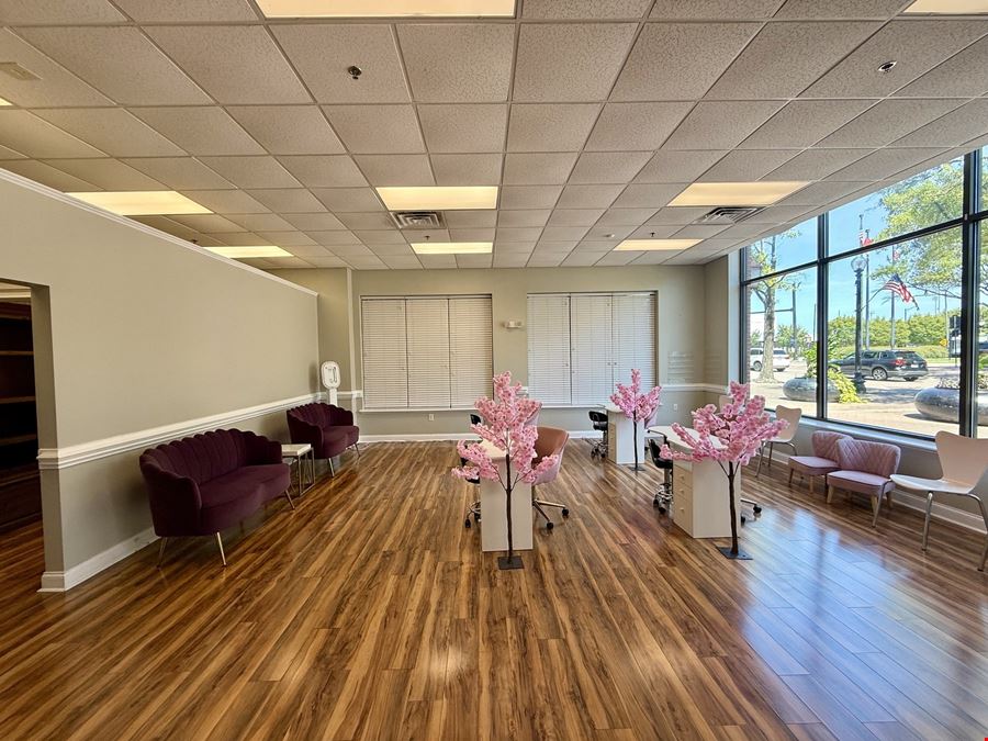 300 Hay Retail Space